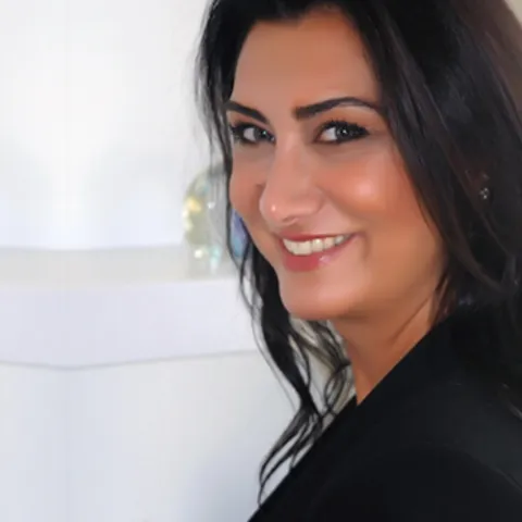 Dt. Aslı Ercanlı