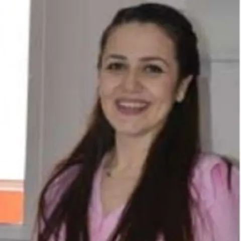 Dt. Esra Ocak Aydın