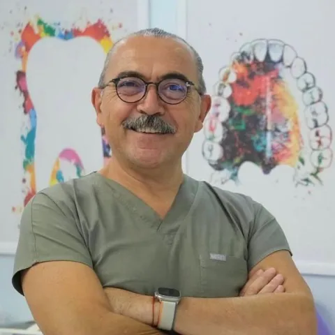 Dt. Ozkan Saracalıoğlu
