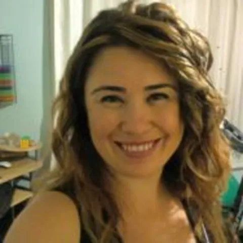 Dt. Reyhan Akman