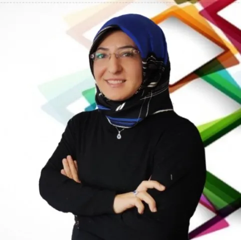 İLKNUR ÖZHAN İlknur Özhan