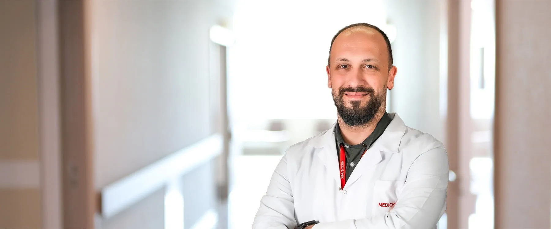 Uzm. Dr. Mert Aker