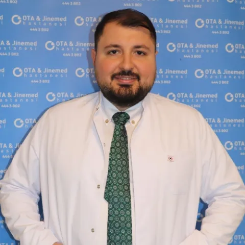 Op. Dr. Abdullah Faruh Uyanık