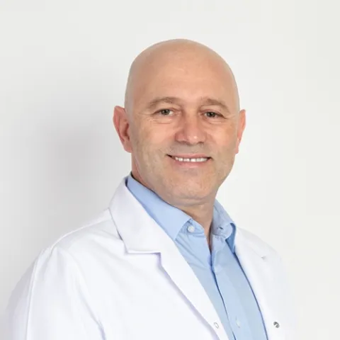 Op. Dr. Ayhan Yılmaz