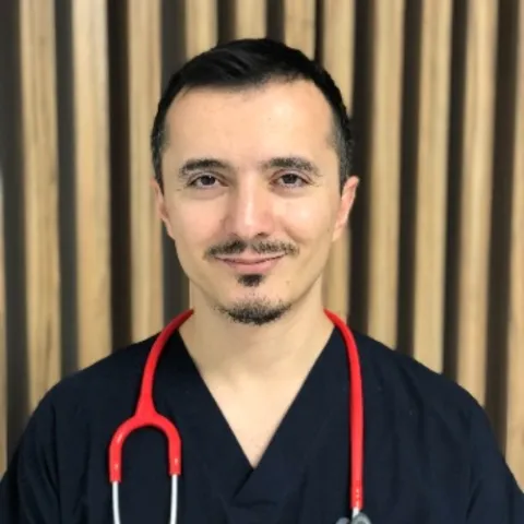 Uzm. Dr. Alper Güleş