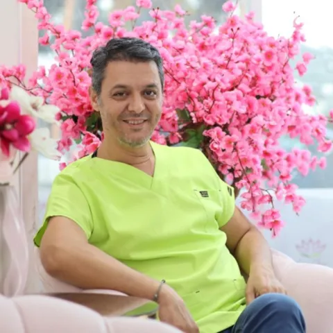 Uzm. Dr. Aydın Deniz Karataş