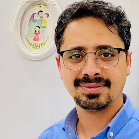 Uzm. Dr. Emrullah Akyüz