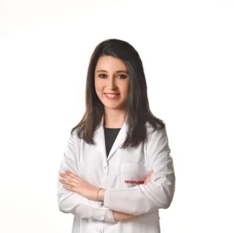 UZM. DR. Esra Dilşat Bayrak