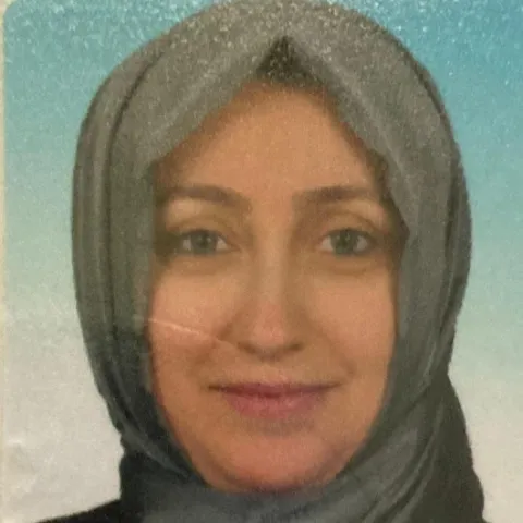 UZM. DR. Hale Yacı