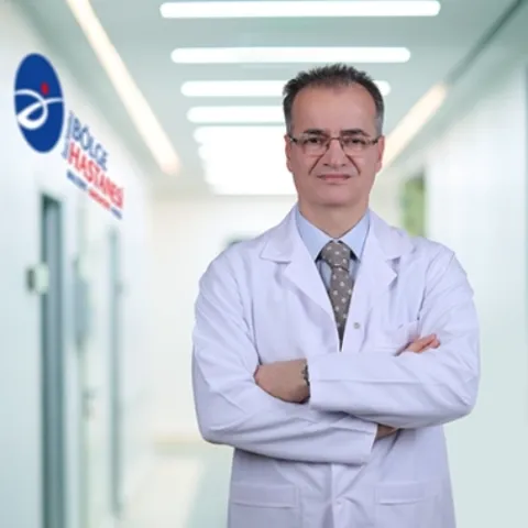 Uzm. Dr. Macit Montazeri