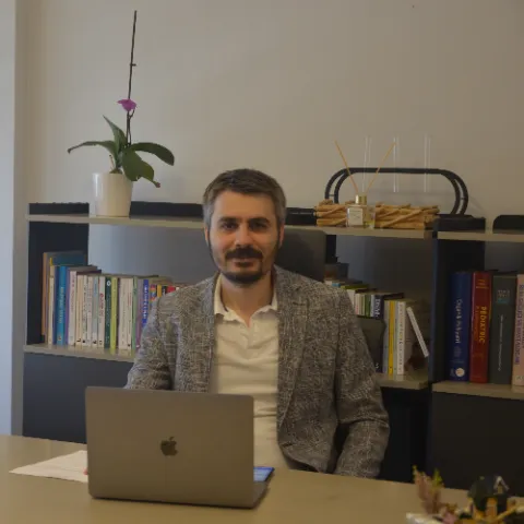 Uzm. Dr. Mehmet Fatih Kınık