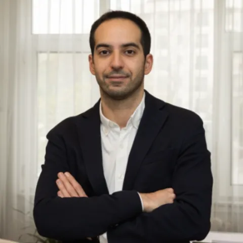 UZM. DR. Mert Batmaz