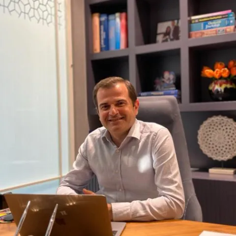 Uzm. Dr. Mümin Karahasan