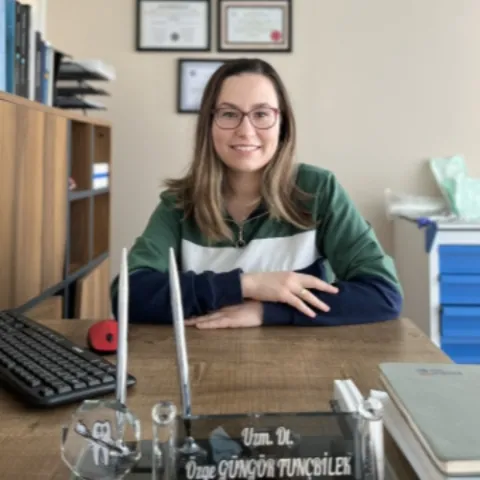 Uzm. Dr. Özge Güngör Tunçbilek