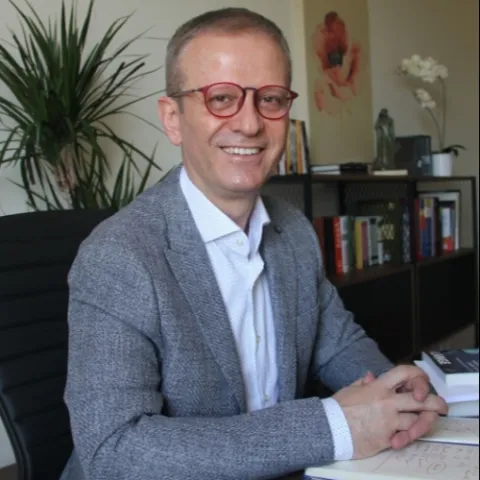 Uzm. Dr. Özkan Düzçeker