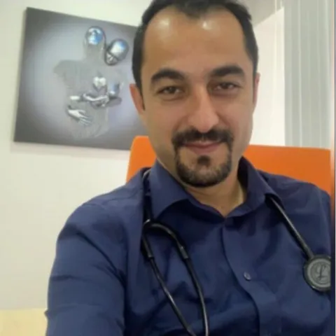 Uzm. Dr. Savaş Gür