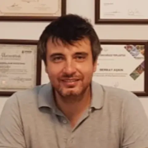 Uzm. Dt. Berkay Aşkın